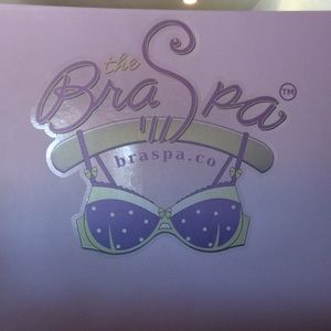 Meet your Posher, Bra